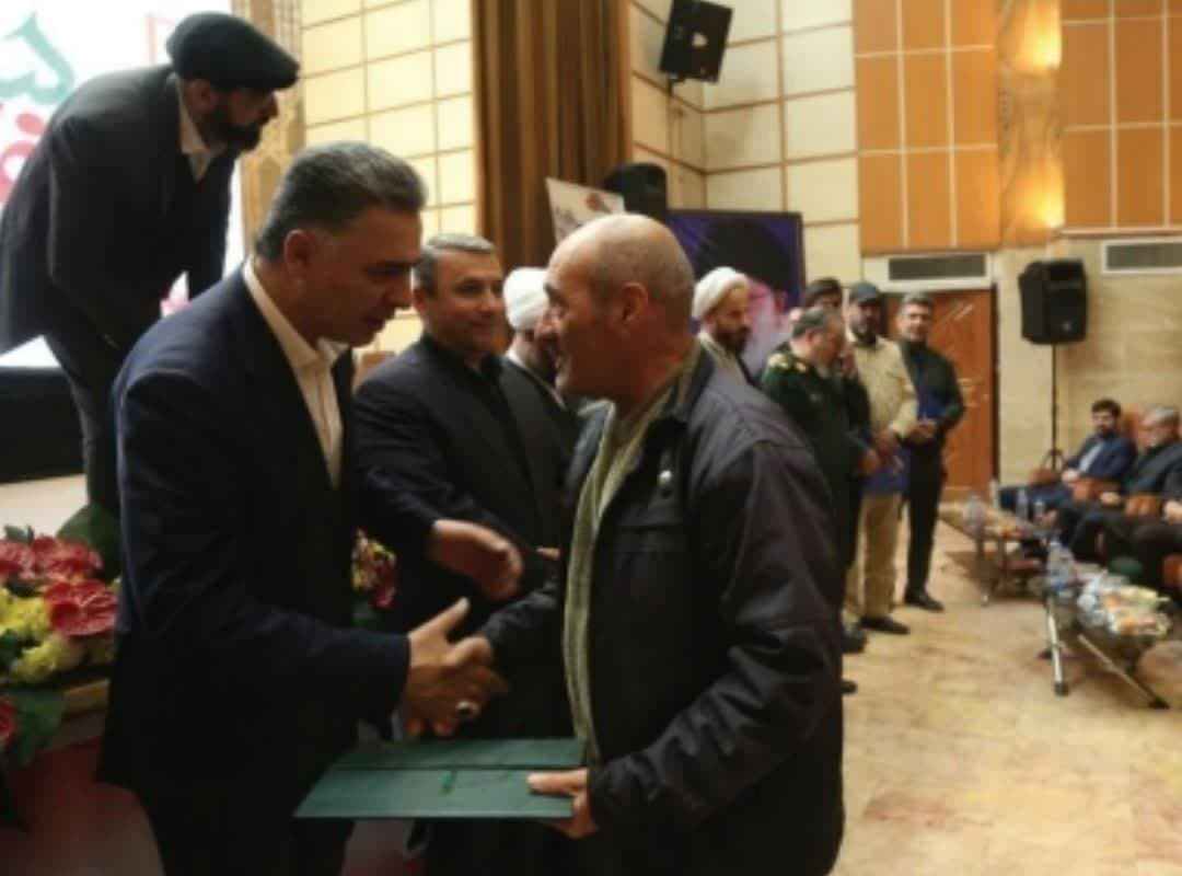 حضور هیئت رئیسه اتاق اصناف شهرستان ری در یادواره شهدای اصناف باقرشهر