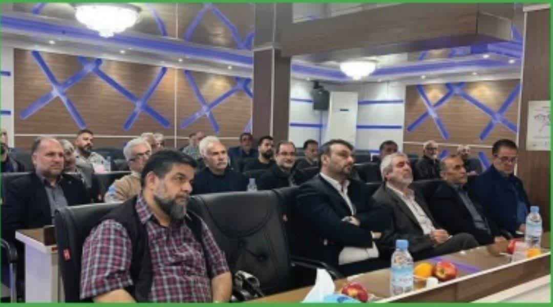 حضور هیئت رئیسه ااتق اصناف شهرستان ری در مراسم تجلیل از فرماندهان ادواری