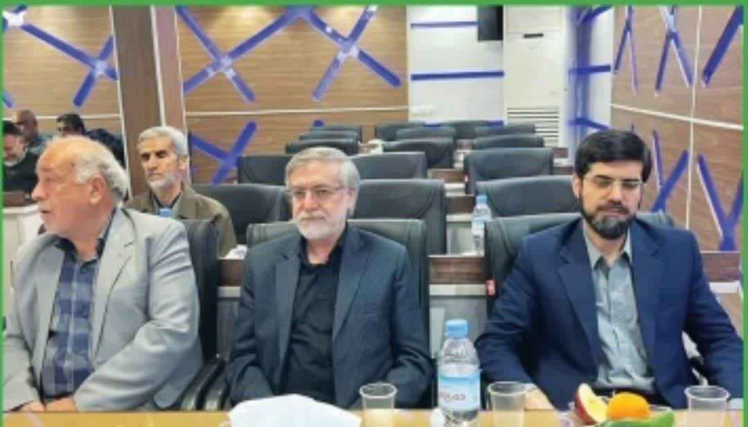 حضور هیئت رئیسه ااتق اصناف شهرستان ری در مراسم تجلیل از فرماندهان ادواری