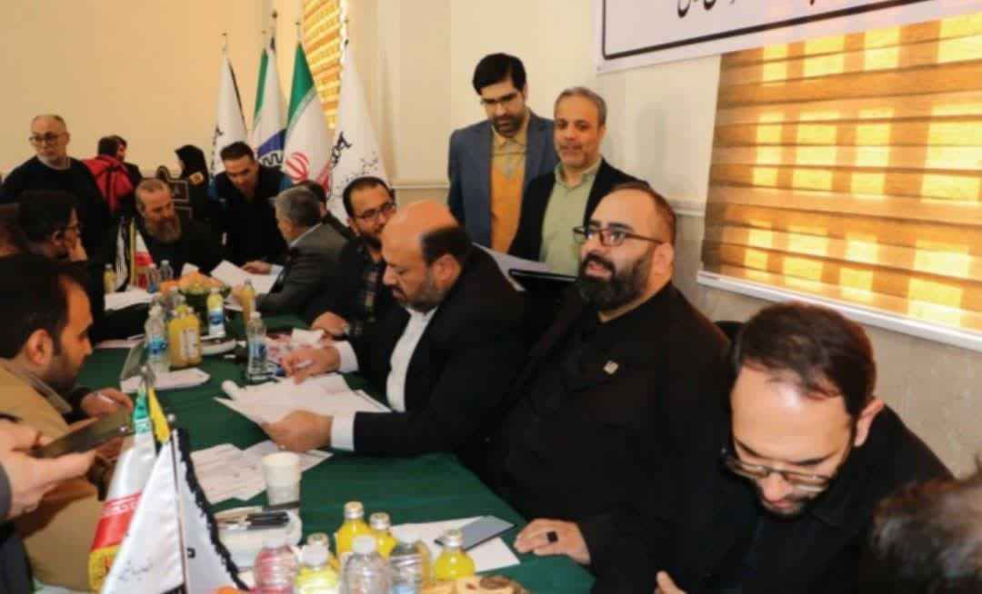 برگزاری میز خدمت مالیاتی و بیمه در ایام مبارک دهه فجر