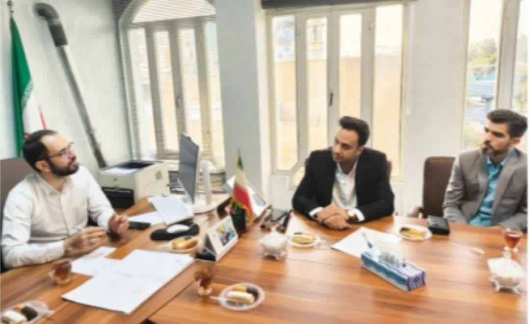 تحویل اعتبارنامه  منتخبین اتحادیه صنف  درودگران و مبلسازان  و مصنوعات فلزی  شهرستان ری